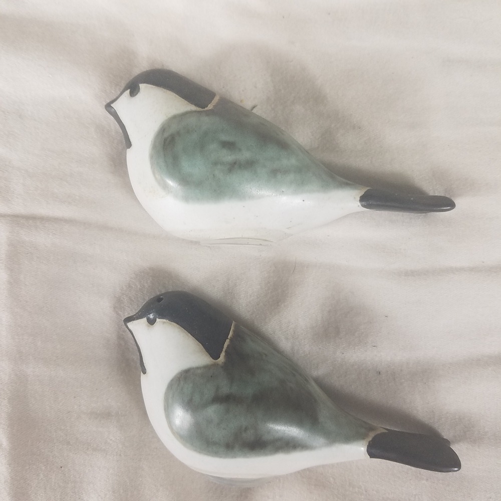 Chickadee Salt and Pepper Shakers Set Grey Green Excellent Ceramic Bird